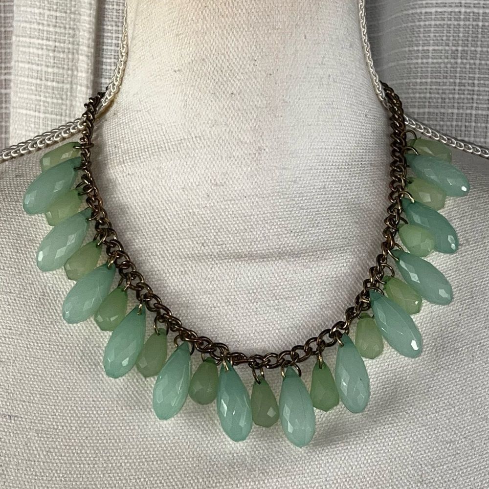 Vintage Pale Green Tear Drop Necklace Statement Fashion